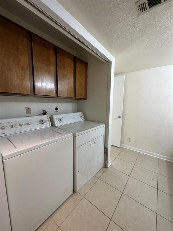 Building Photo - 206 Plaza Verde Dr