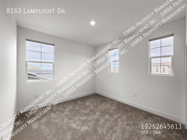 Building Photo - 8163 Lamplight Dr