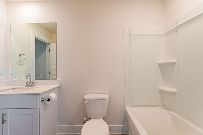 Building Photo - 3 Bedroom 2.5 Townhome Off of Butler Rd!