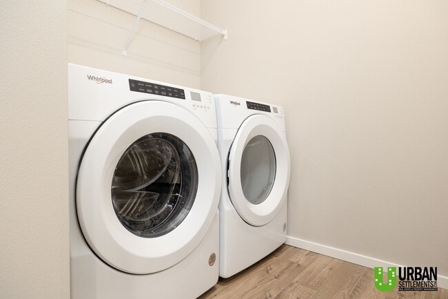 Building Photo - 3744 Clinton Rd