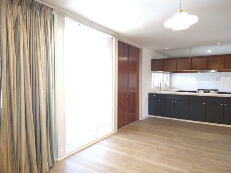 Building Photo - 3319 Metairie Ct