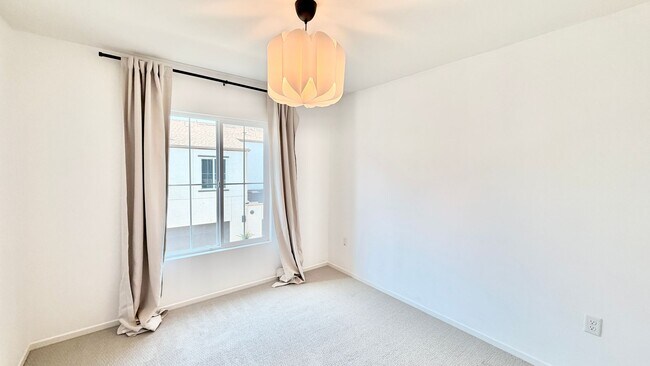 Building Photo - 320 Citrine Trl