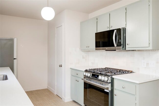 Building Photo - 8110 Willet Trail