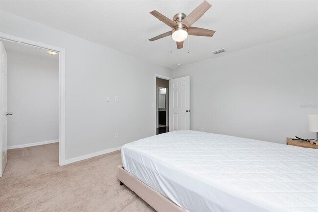 Building Photo - 4306 Old Sycamore Loop