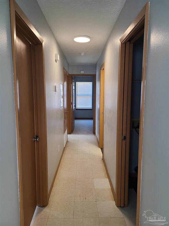 Building Photo - 405 N F St