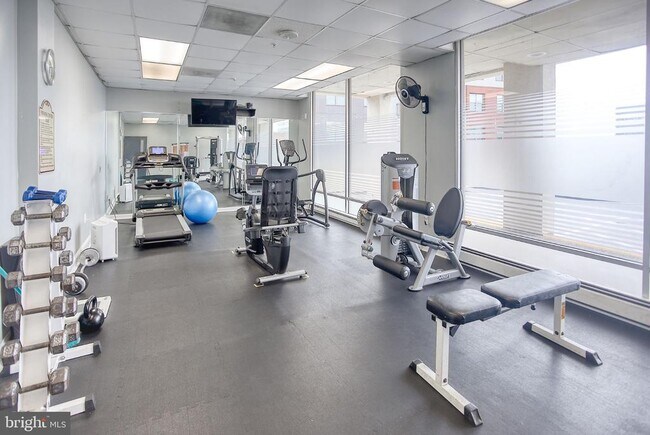 Building Photo - 28 Allegheny Ave