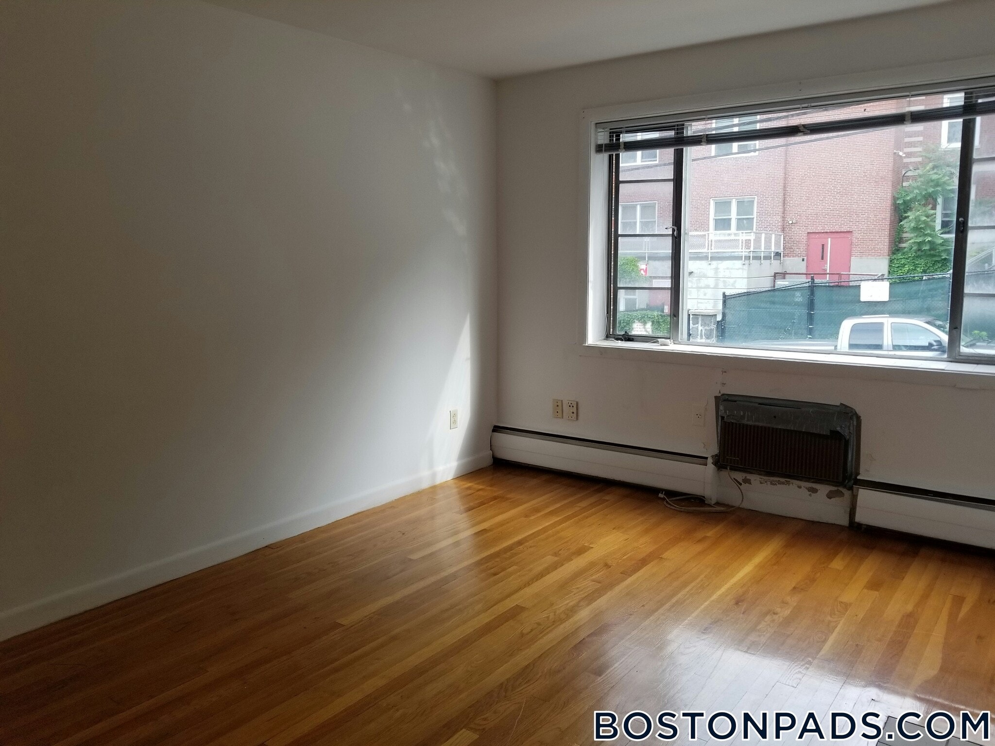 Building Photo - 50 Evergreen St