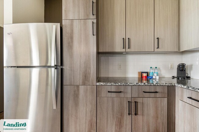 Building Photo - 2439 Casona Ln