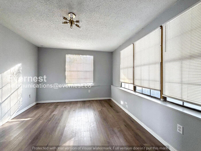 Building Photo - 2112 Wolf Rd