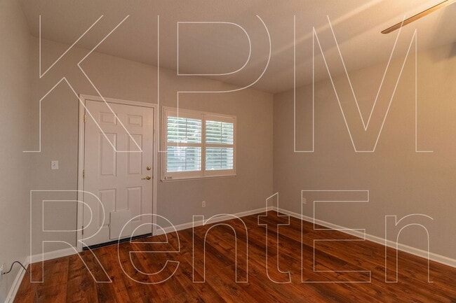 Building Photo - 10314 Creek Trail Cir