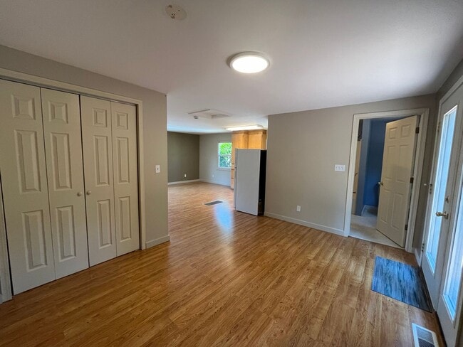 Building Photo - 1Bd/1Ba Home in the West Slope Neighborhoo...