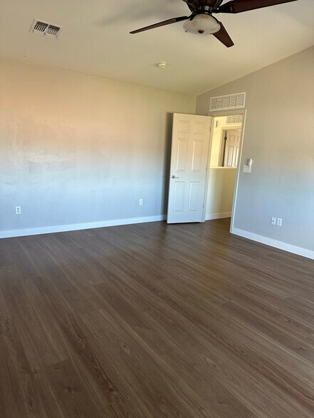 Building Photo - 11770 W Hackney Dr