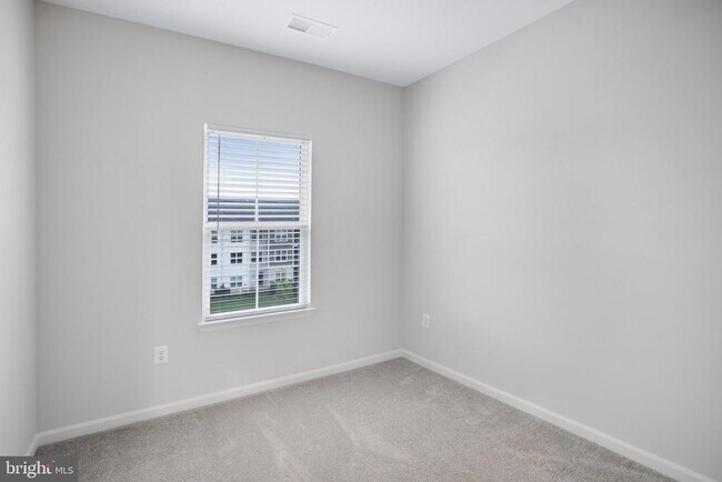 Building Photo - 9346 Tanfield Dr