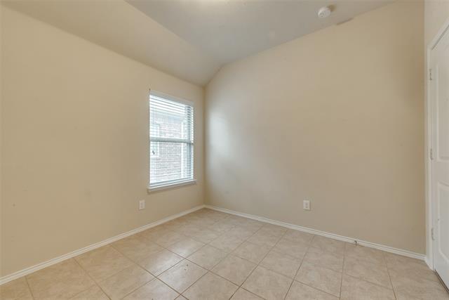 Building Photo - 4721 Lazy Oaks St