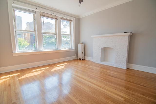 Building Photo - 1 bedroom in CHICAGO IL 60645