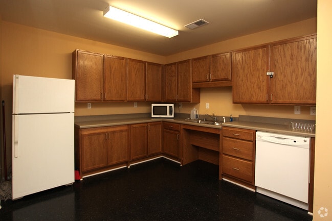 Building Photo - Harris Pointe (55+ Community)