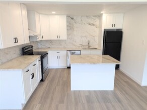 Building Photo - 2911 Huckleberry Ln