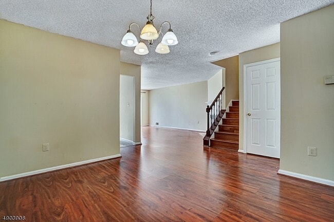 Building Photo - 2102 Ackmen Ct