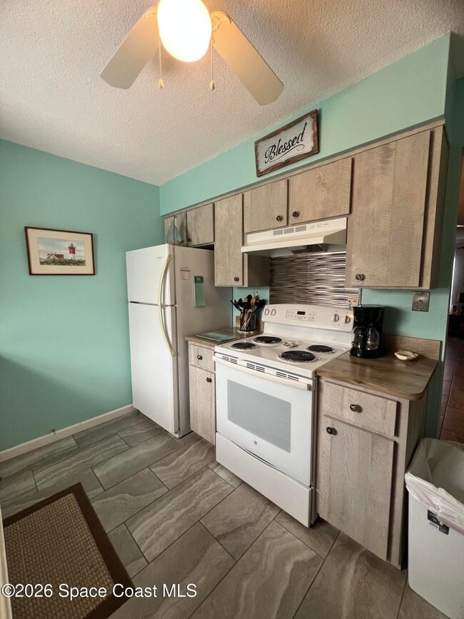 Building Photo - 190 E Olmstead Dr