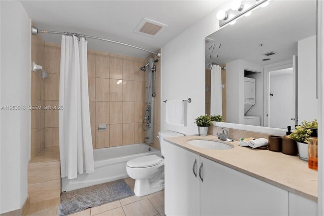 Building Photo - 1750 N Bayshore Dr