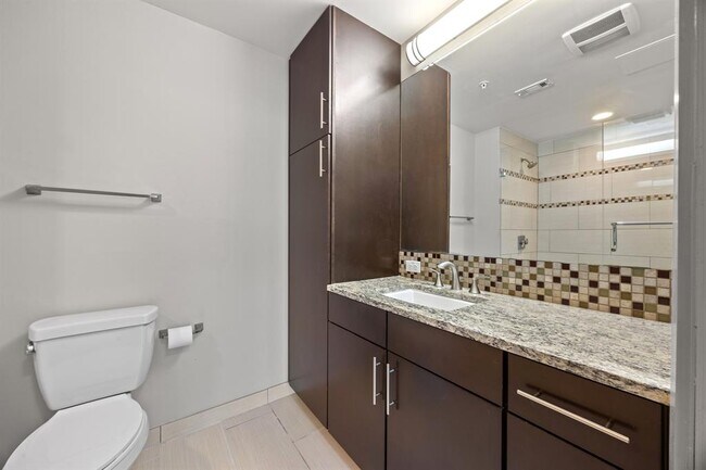 Building Photo - 1320 Robert Browning St