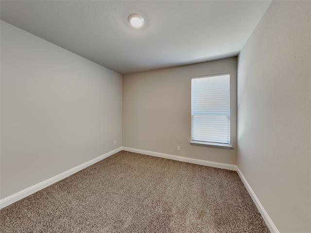 Building Photo - 2004 Windsor Dr