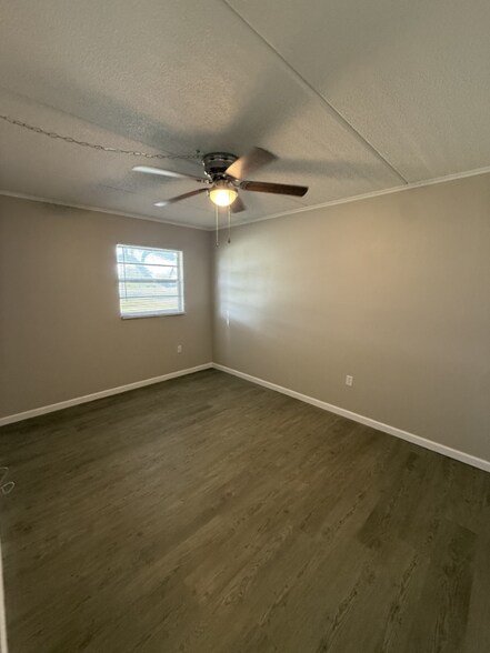 Building Photo - 1702 Recker Hwy
