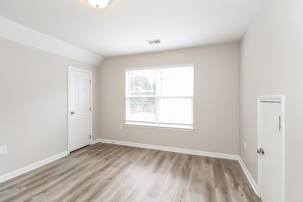 Building Photo - 814 Oakshire Cir