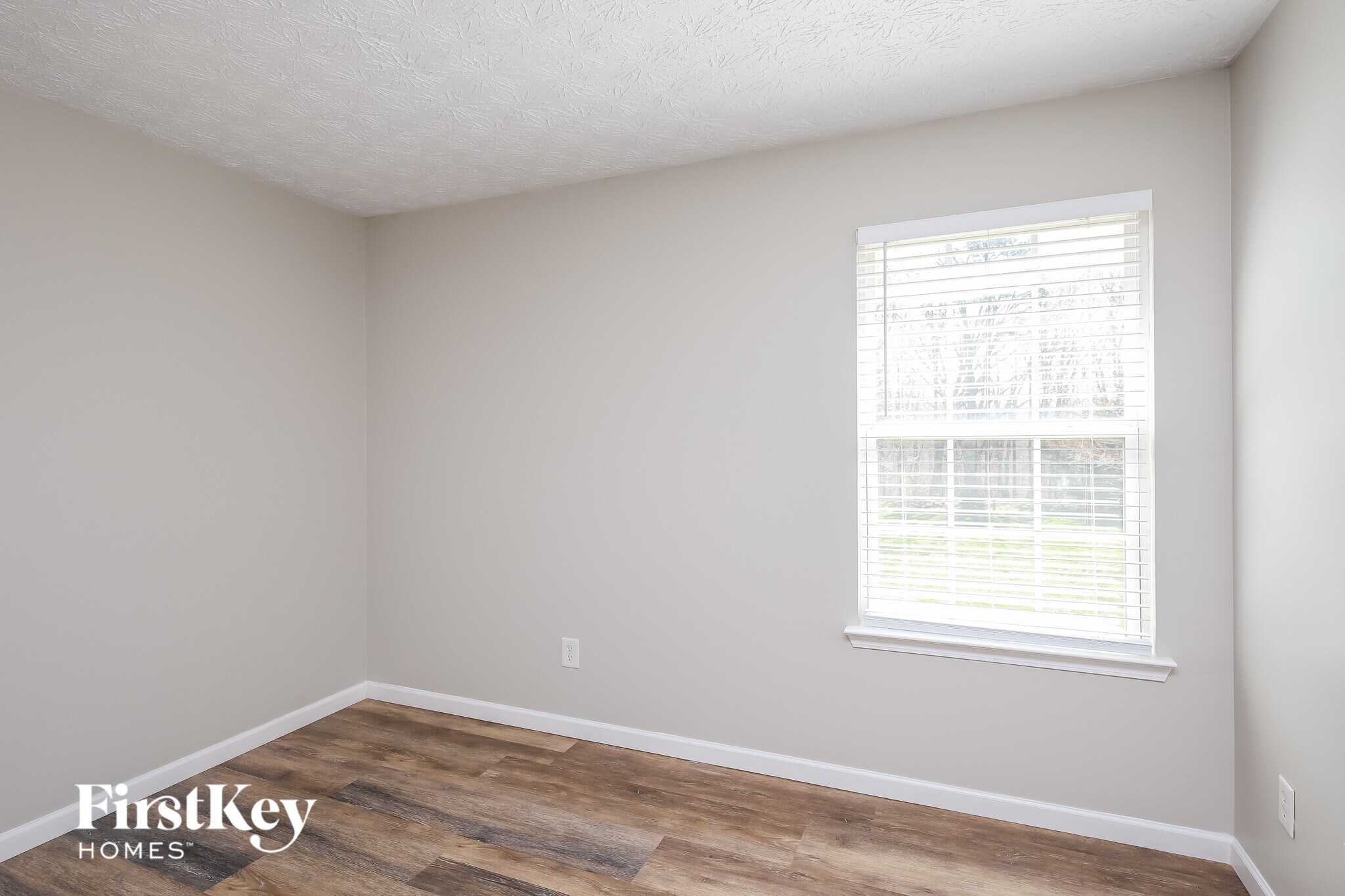 Building Photo - 4501 Waterman Dr