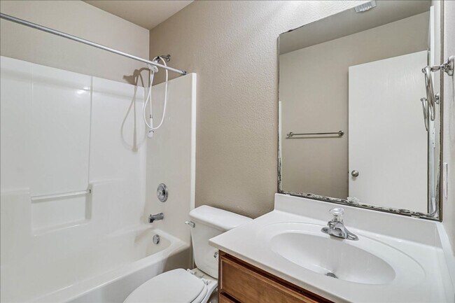 Building Photo - 2317 Tropical Wind Dr