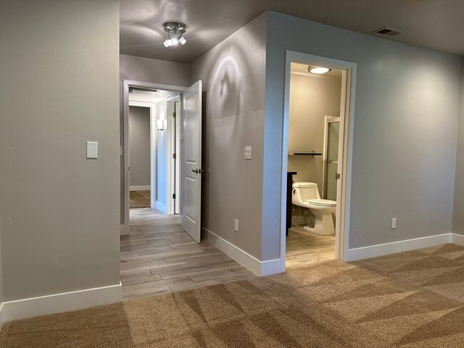 Building Photo - Beautifully Updated Condo in Citrus Heights!