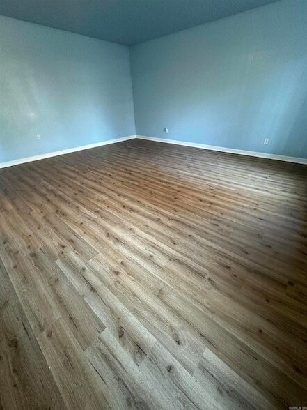 Building Photo - 15315 Birch Dr