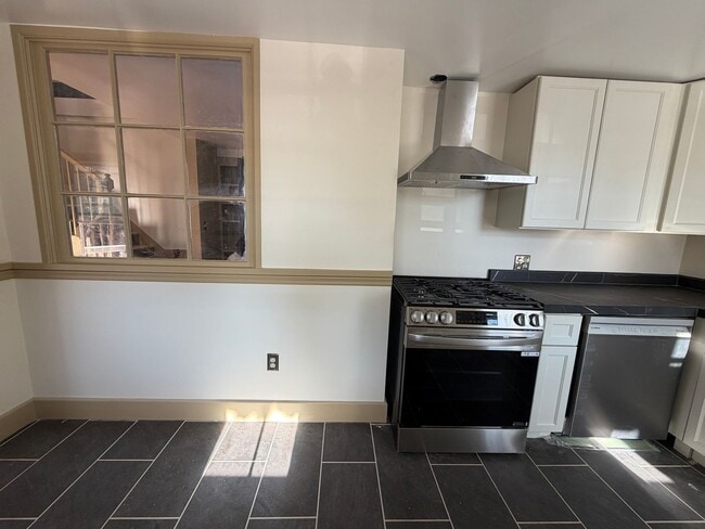 Building Photo - Alesia, LLC