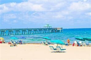 Building Photo - 137 Farnham F