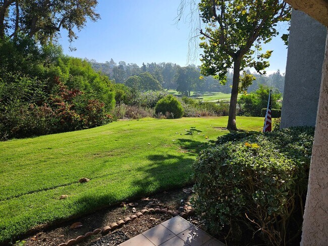 Building Photo - Great 2 Bedroom 2 Bathroom On The Golf Course In Laguna Niguel