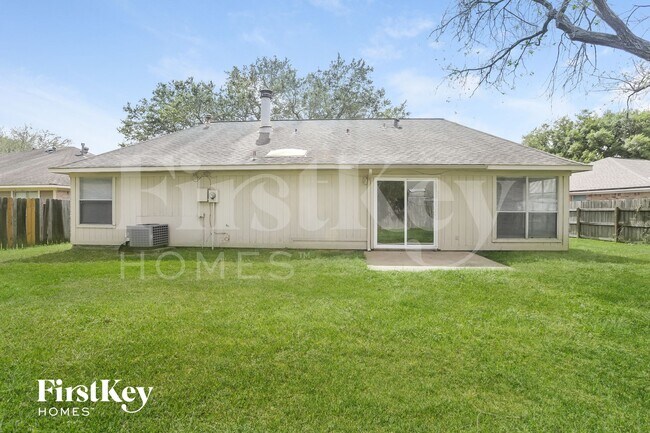 Building Photo - 1026 Western Meadows Dr