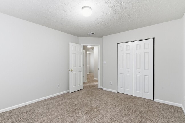 Building Photo - NOW READY!!! 3 bedroom home in sought out Austell city!!!