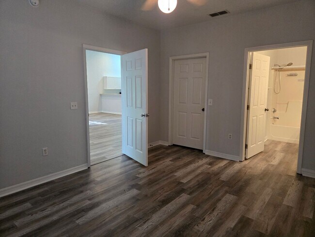 Building Photo - 3 Bedroom/ 2 Bath home at The Greens at West End