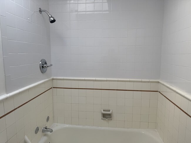 Building Photo - 3503 Hanover Ave