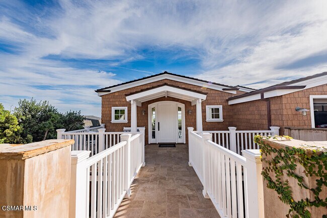 Building Photo - 33410 CA-1