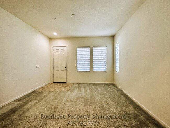 Building Photo - 1821 Woodsage Way