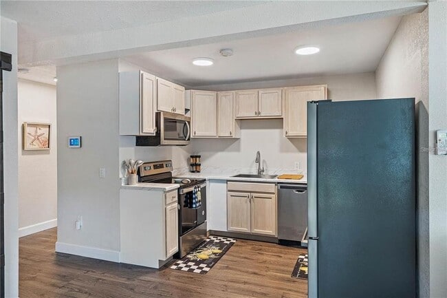 Building Photo - 7101 59th St N