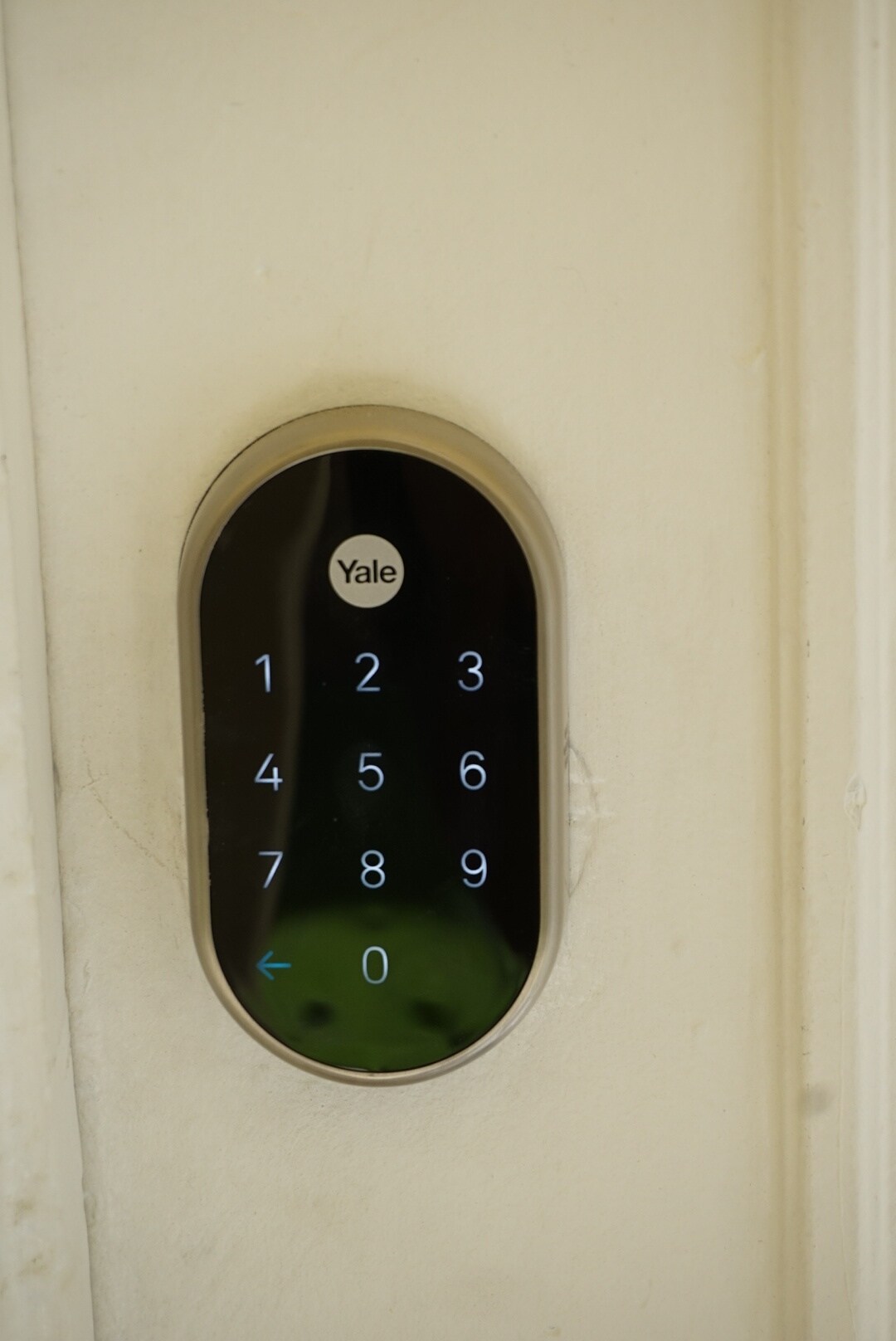 Building Photo - 1416 S Crest Dr