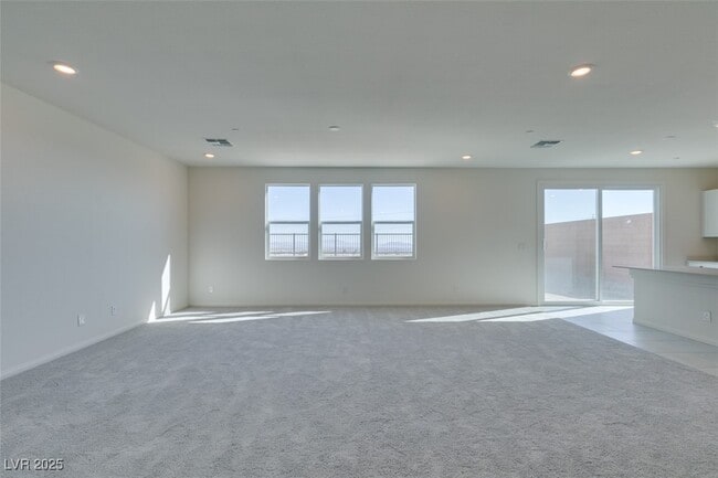 Building Photo - 5632 Hill Spire St