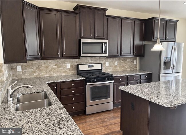 Building Photo - 8607 Sweet Rose Ct
