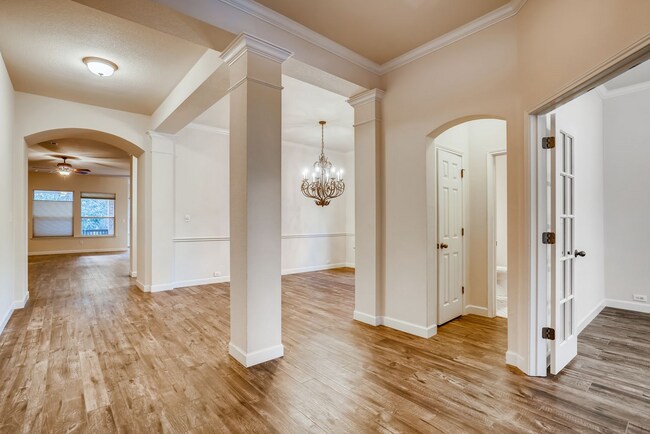 Building Photo - 2606 Mingus Dr