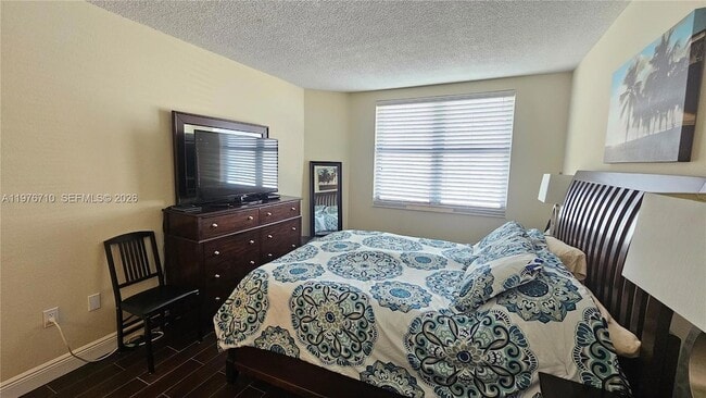 Building Photo - 1980 S Ocean Dr