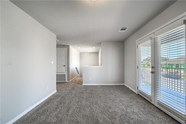 Building Photo - 2924 Sage Ranch Dr