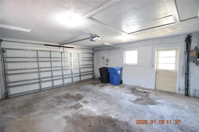 Building Photo - 6485 30th Ave N