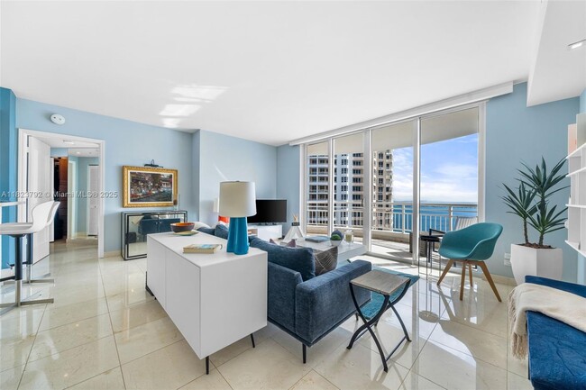 Building Photo - 848 Brickell Key Dr
